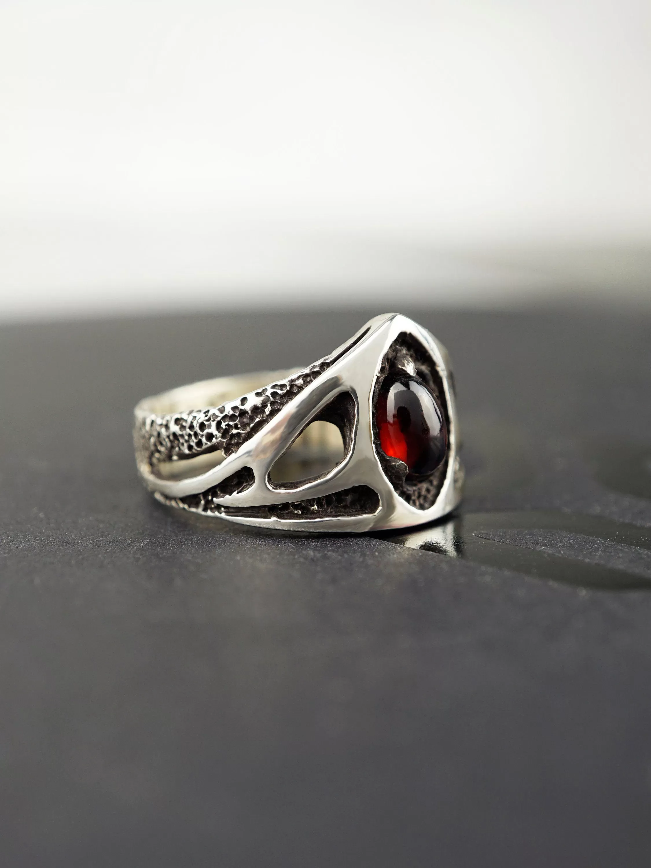 Garnet ring TRINITY