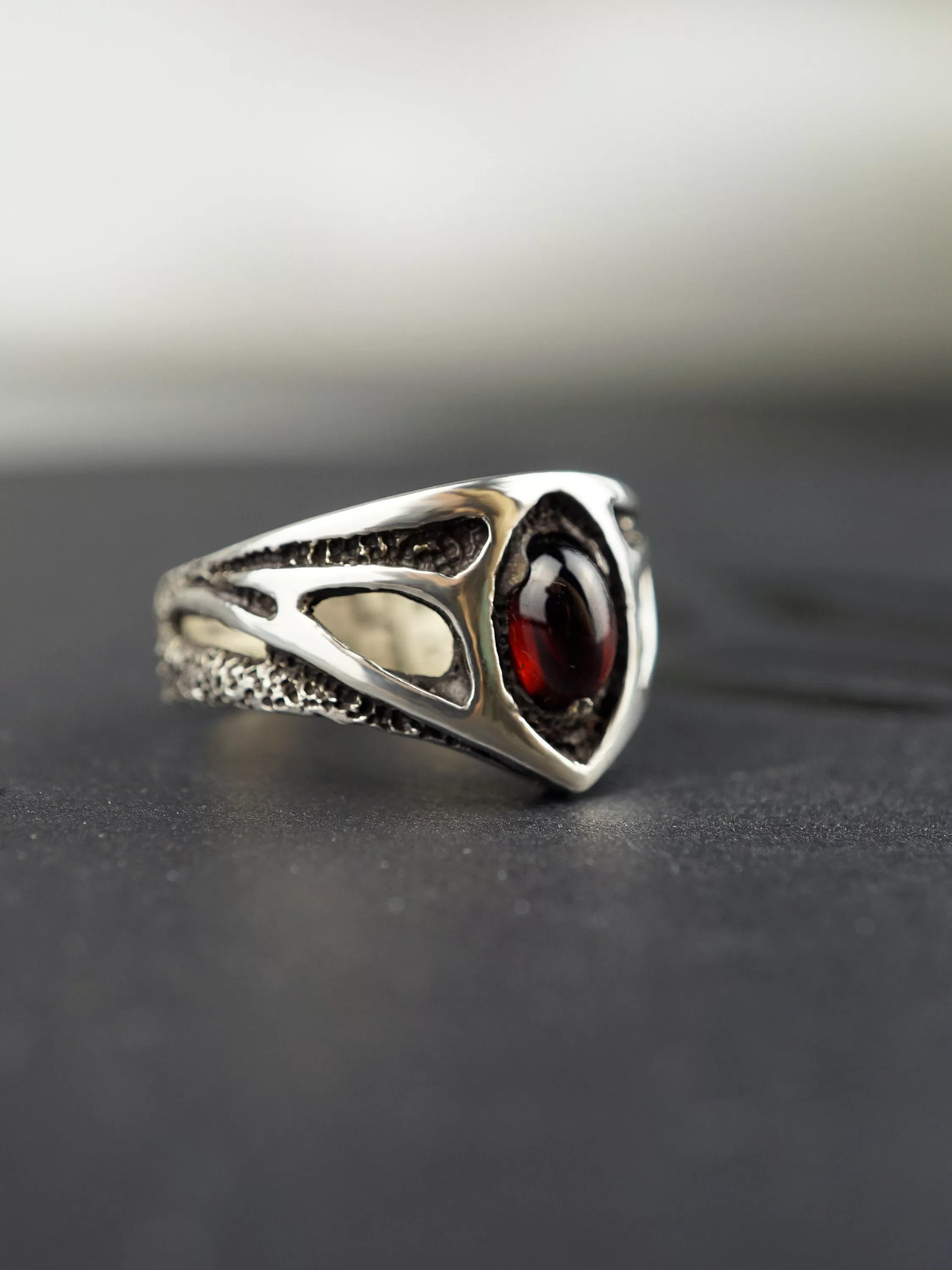 Garnet ring TRINITY