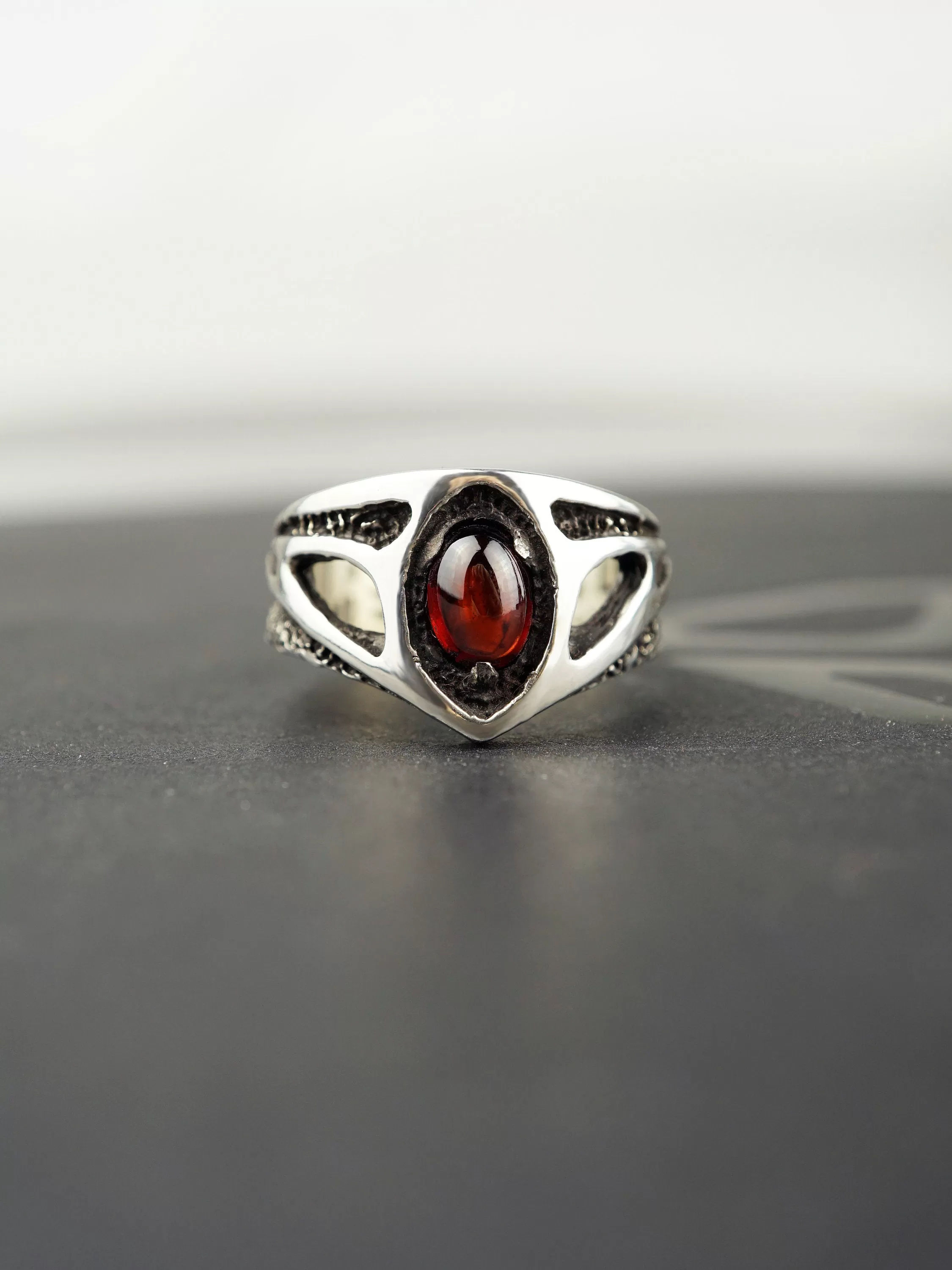 Garnet ring TRINITY