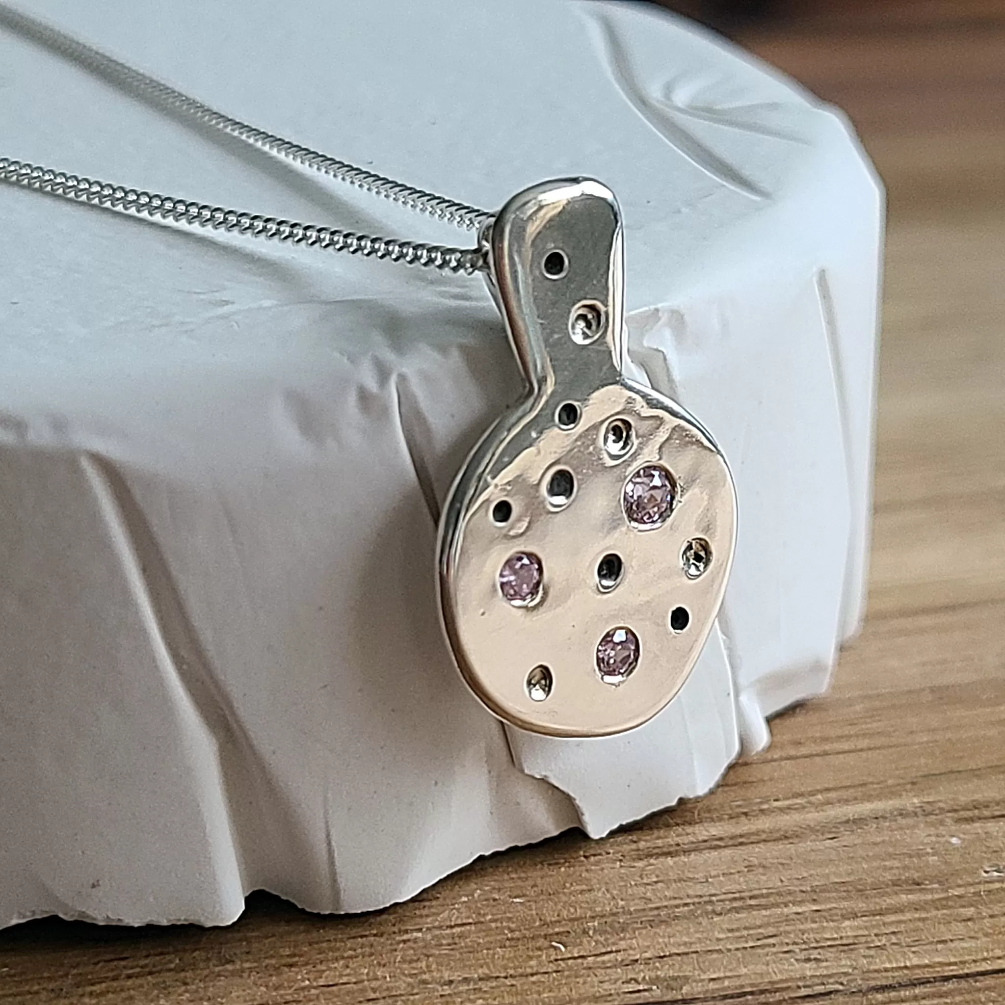 POLKA DOTS Pendant